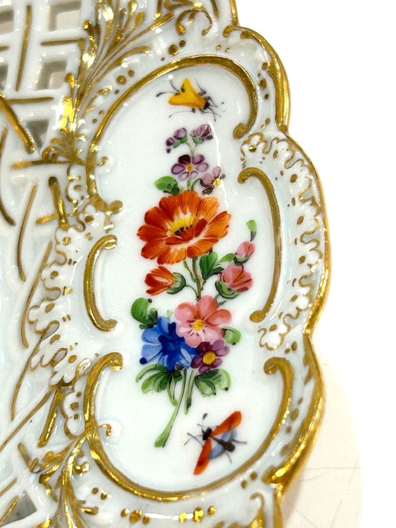 meissen マイセン アンティーク 約23㎝　金彩透かし皿　双剣　花柄　昆虫