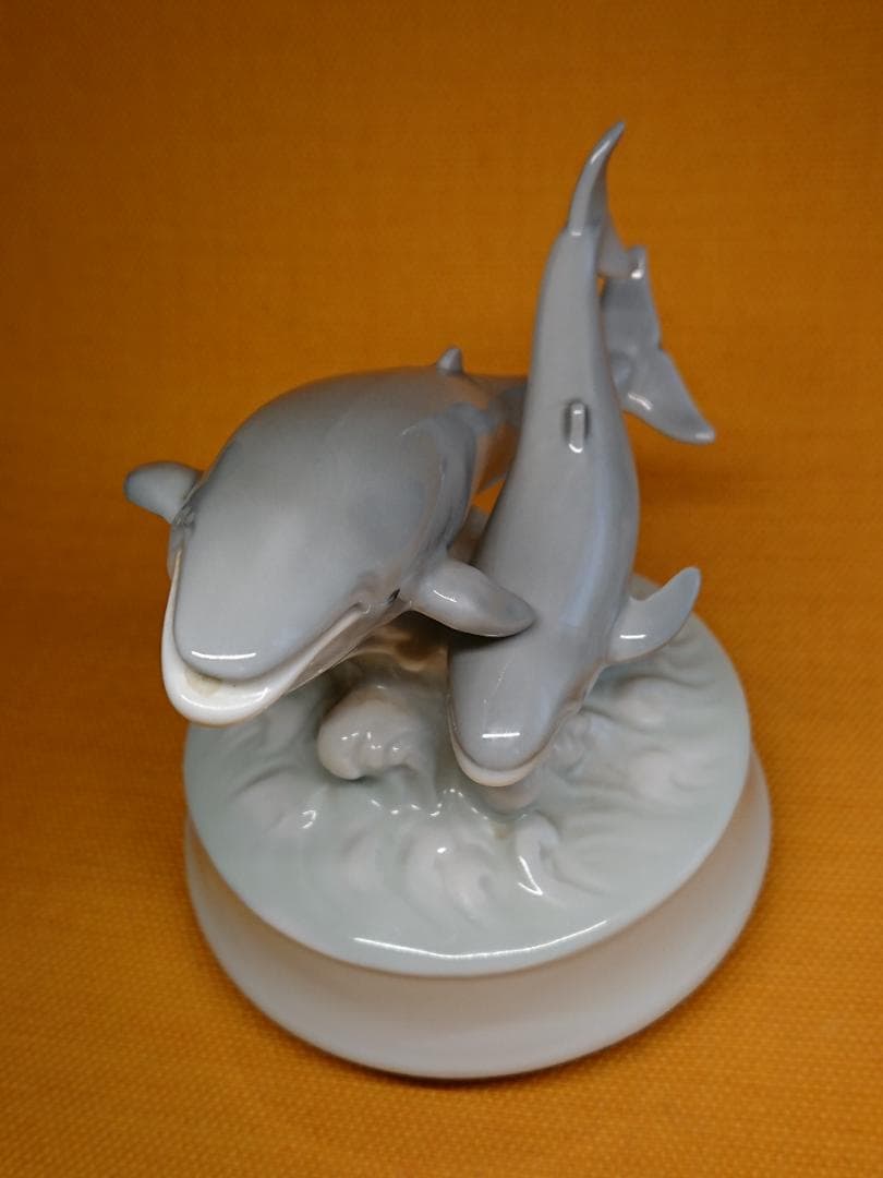 【美品】オルゴール　イルカ　陶器　置物　インテリア　工芸品　美術品　A1437