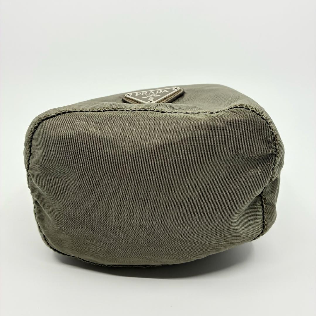 PRADA プラダ 巾着ポーチ カーキ A1362A2