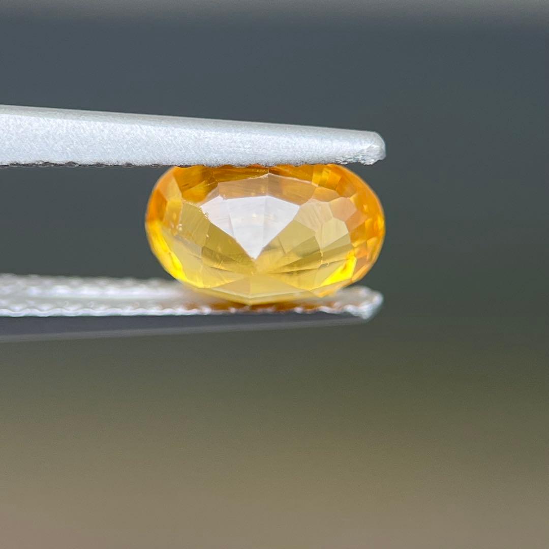 スリランカ産非加熱天然ジルコンルース