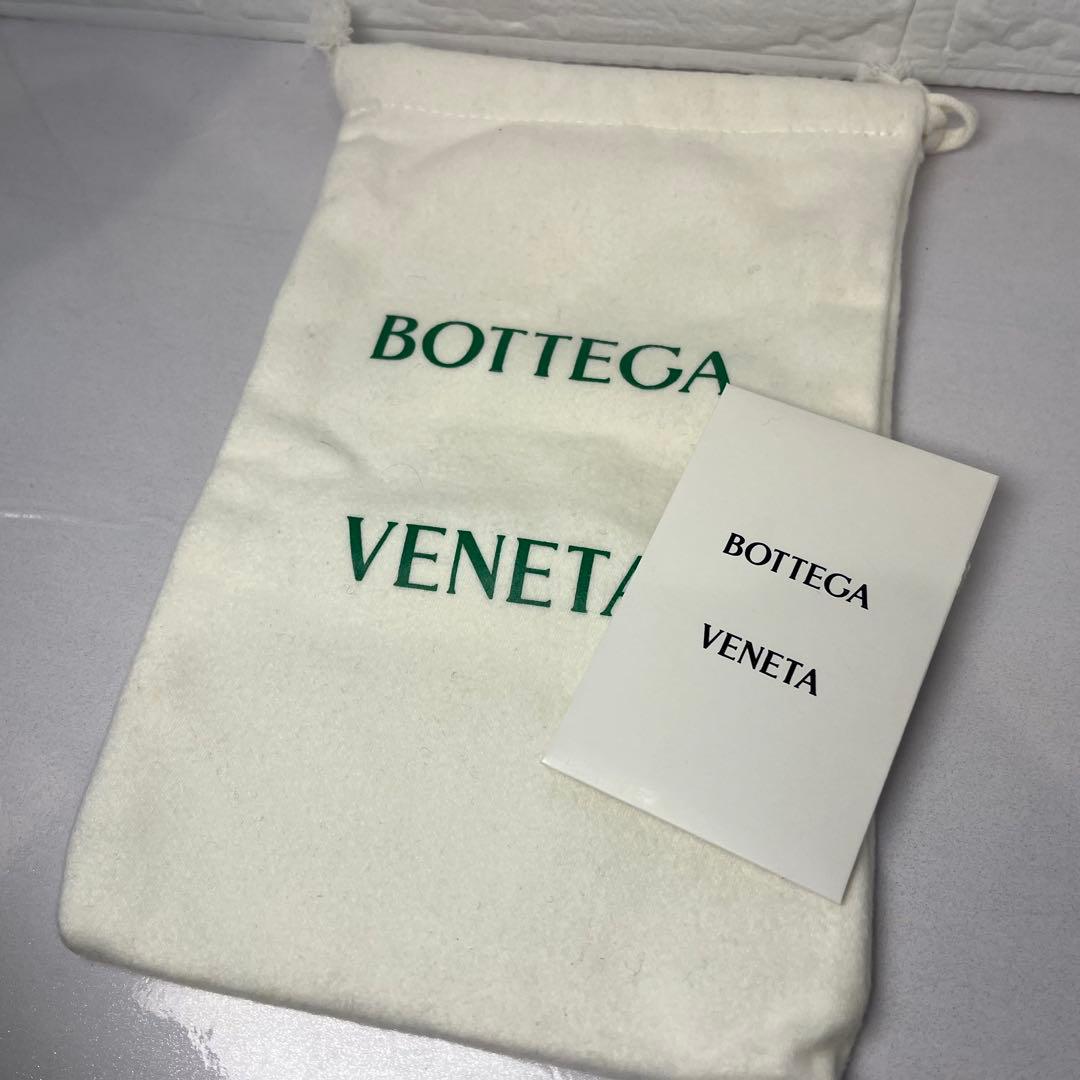 BOTTEGA VENETA 二つ折り財布 イントレチャート ブラック 美品