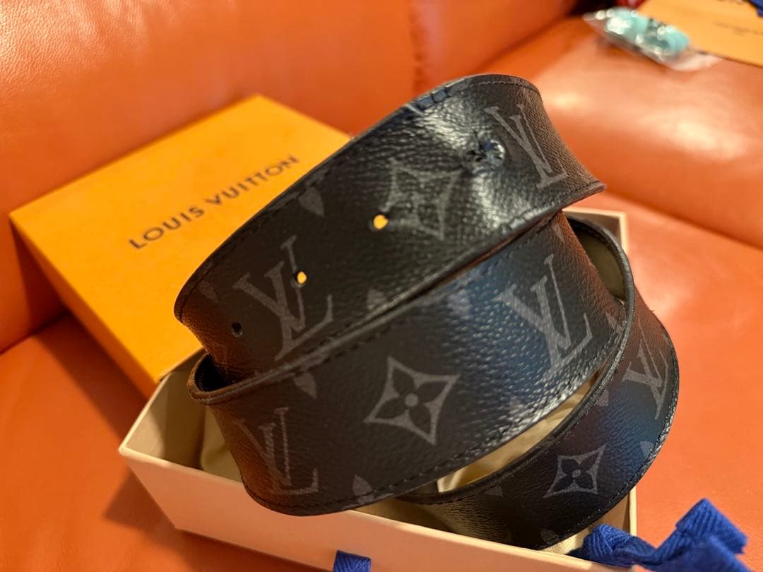 LOUIS VUITTON ダークブルーベルト