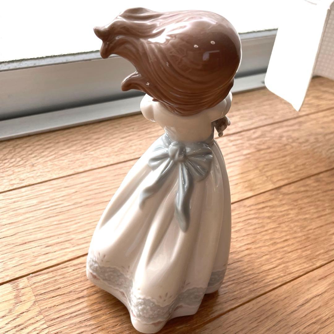 LLADRO Utopia さわやかな風 陶器