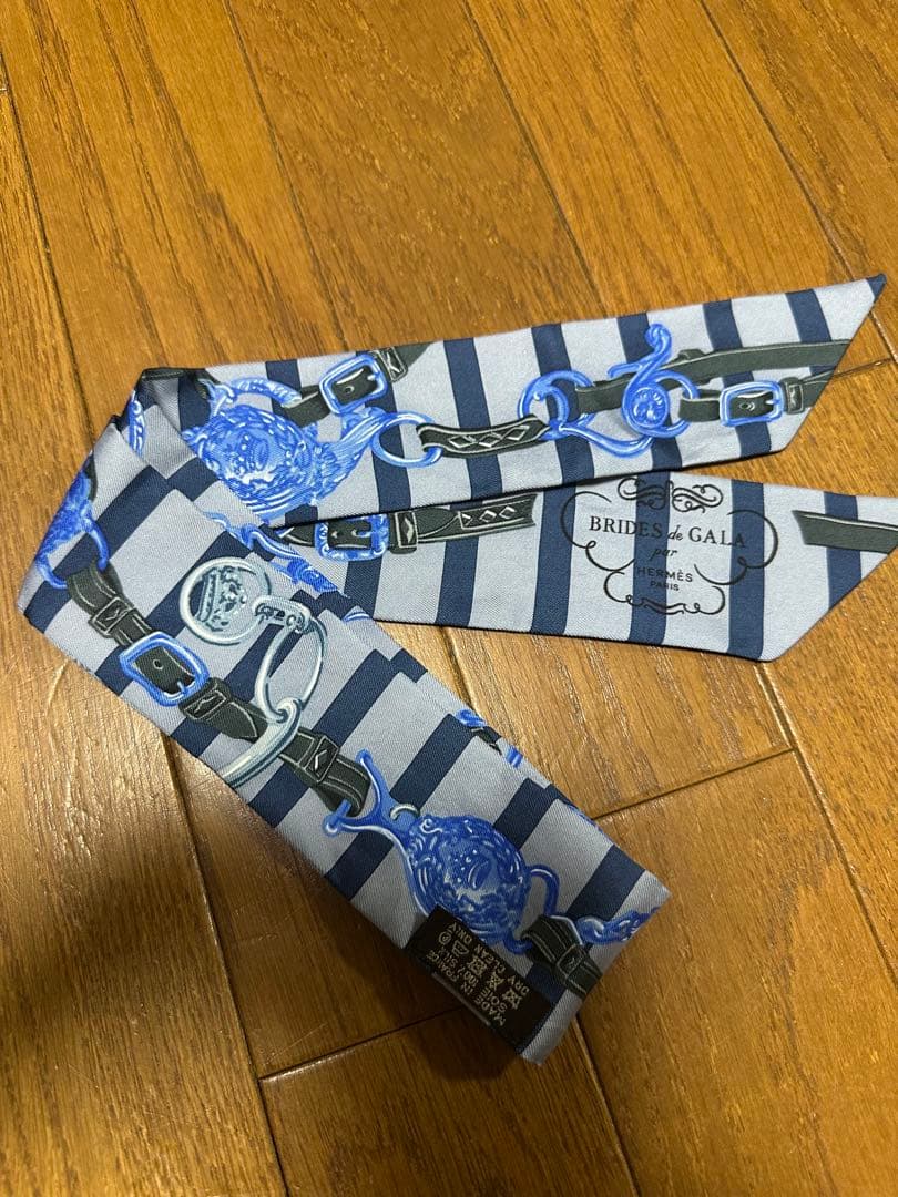 HERMES ツイリースカーフ