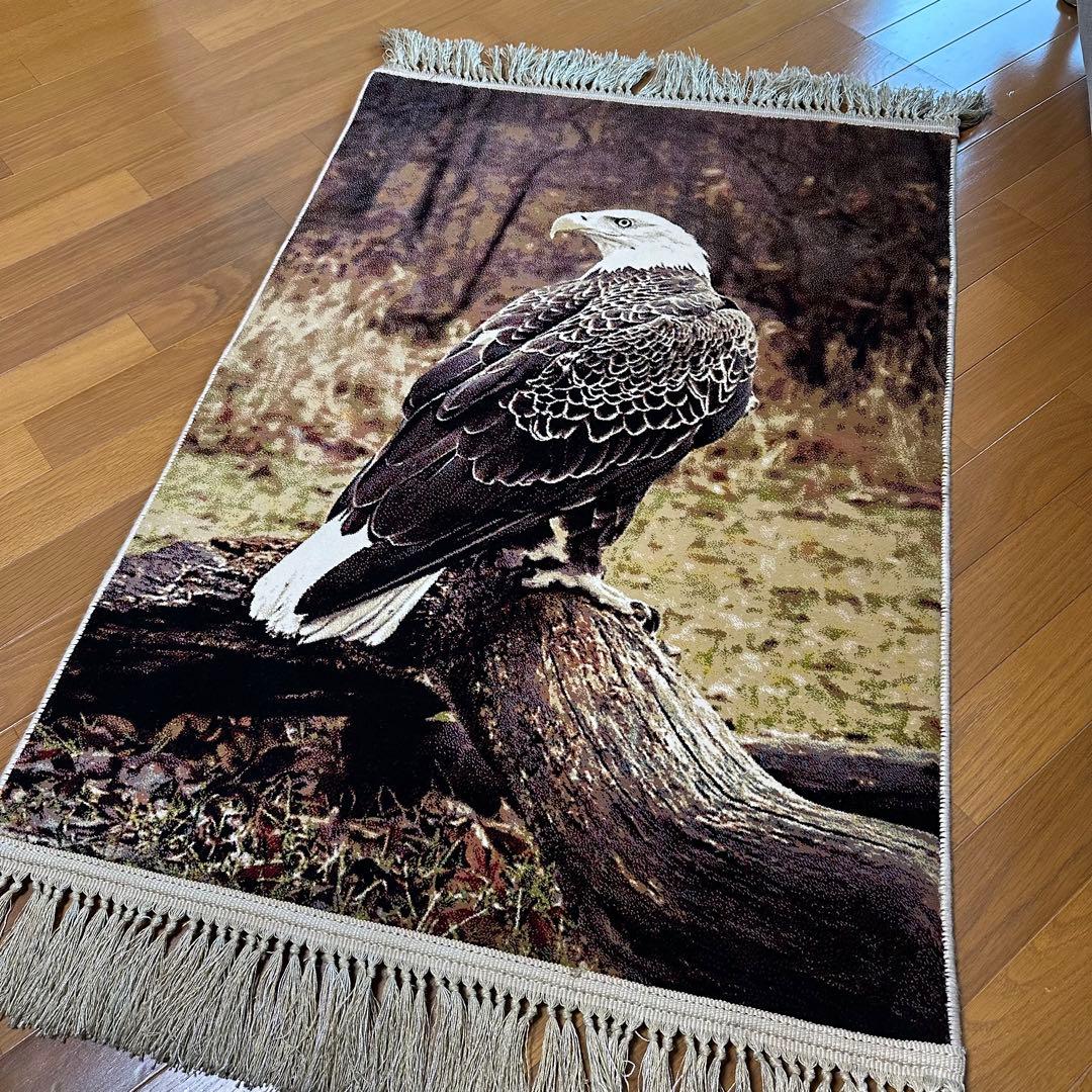 【新品未使用】絵画風絨毯　絨毯　鷲　イーグル　猛禽類　ペルシャ産　ペルシャ