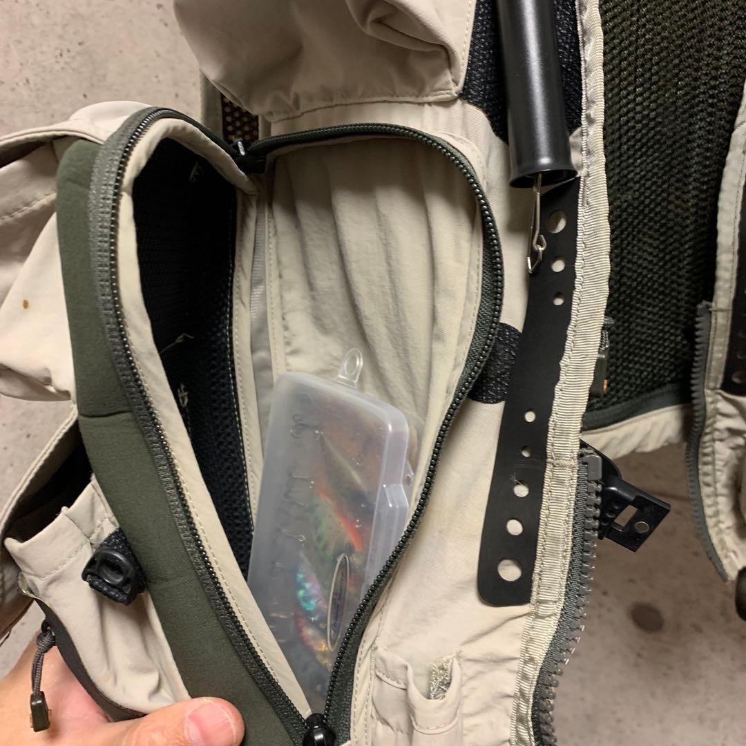 Simms フィッシングベスト M