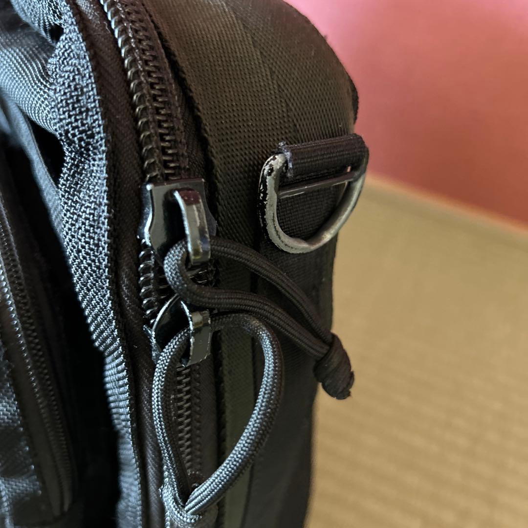 BRIEFING A4ライナー