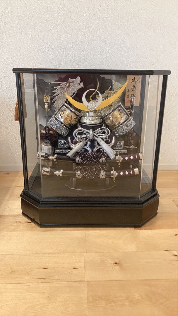 【オルゴール付】美品　五月人形 ケース付き 伝統的デザイン