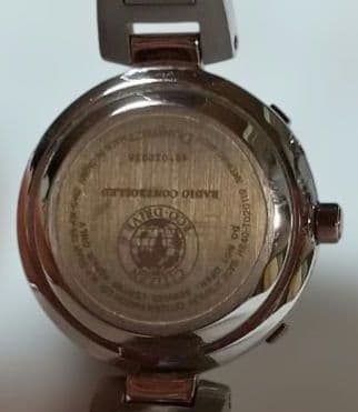 ポ*コ様 CITIZEN シチズン xC 腕時計 H240 電波時計 稼働 説明