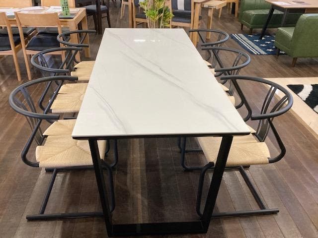ダイニングテーブル　単品　セラミック　６人掛け用　新品