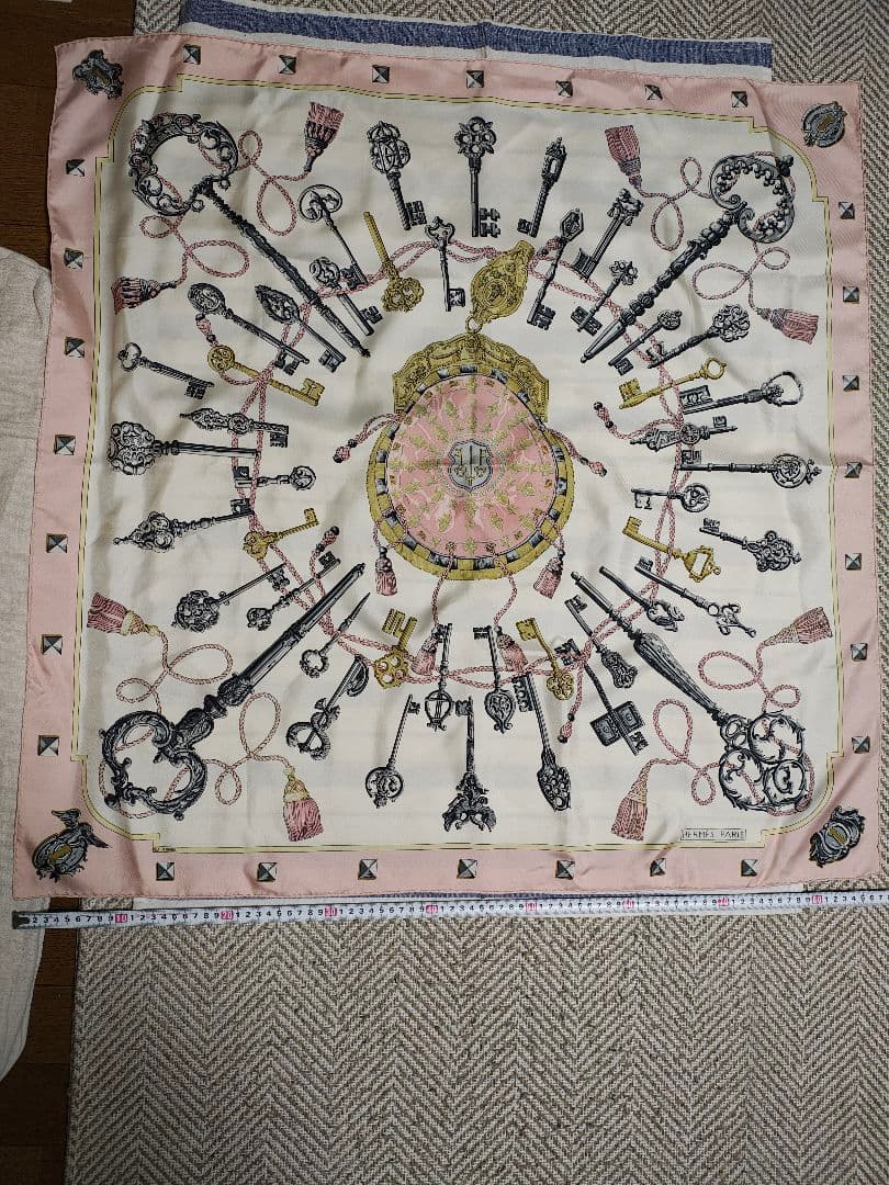 HERMES 鍵とリボンのスカーフ 約85cm x 85cm