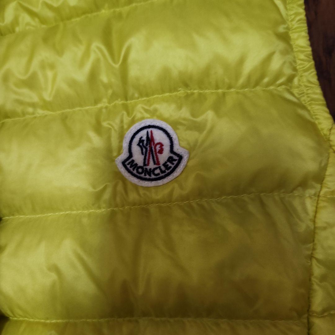 MONCLERベスト