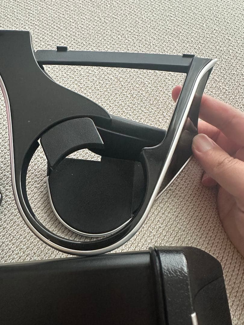 槌屋ヤック　ハリアー60 専用設計　ドリンクホルダー×2 ゴミ箱　スマホホルダー
