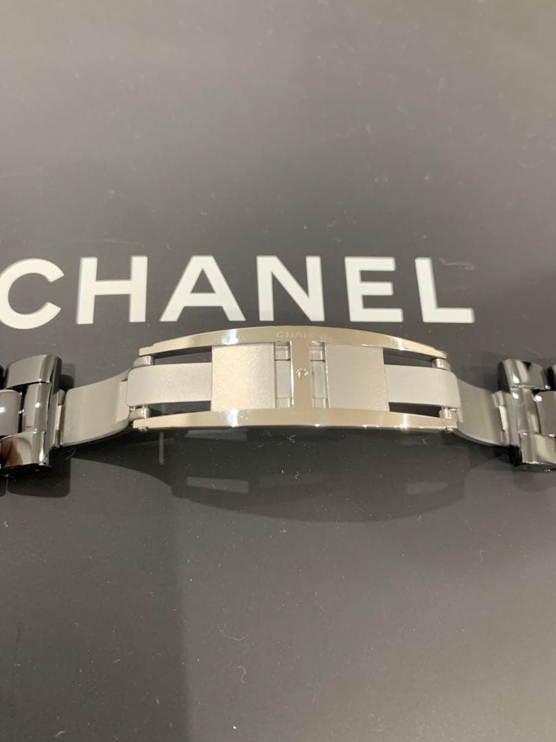 CHANEL純正セラミックベルトJ12 38ミリサイズ　腕周り20センチ調整済み