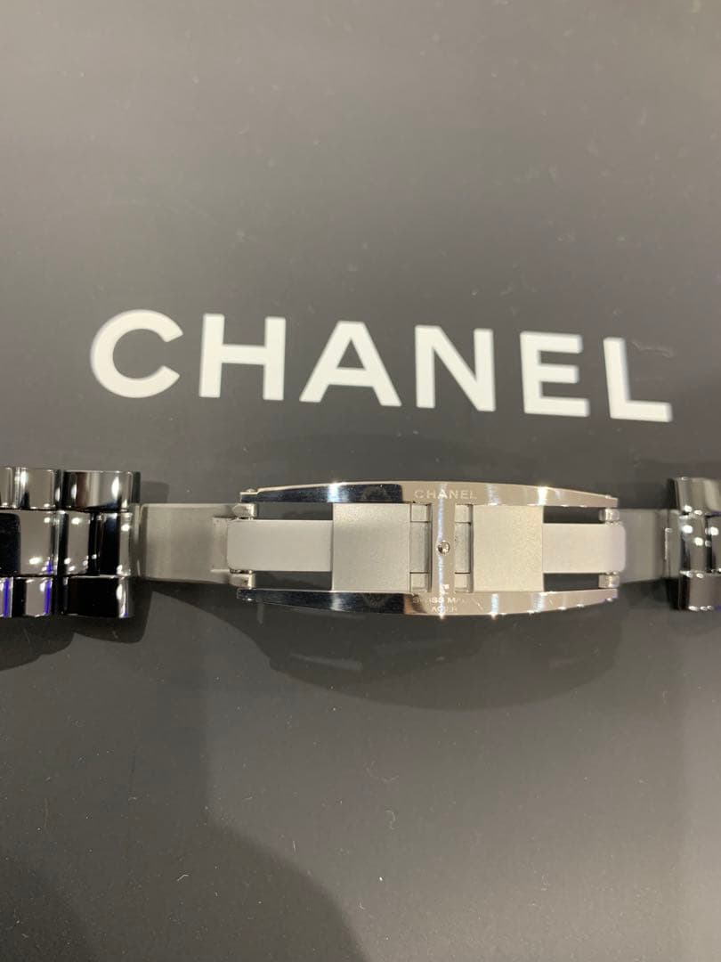 CHANEL純正セラミックベルトJ12 38ミリサイズ　腕周り20センチ調整済み