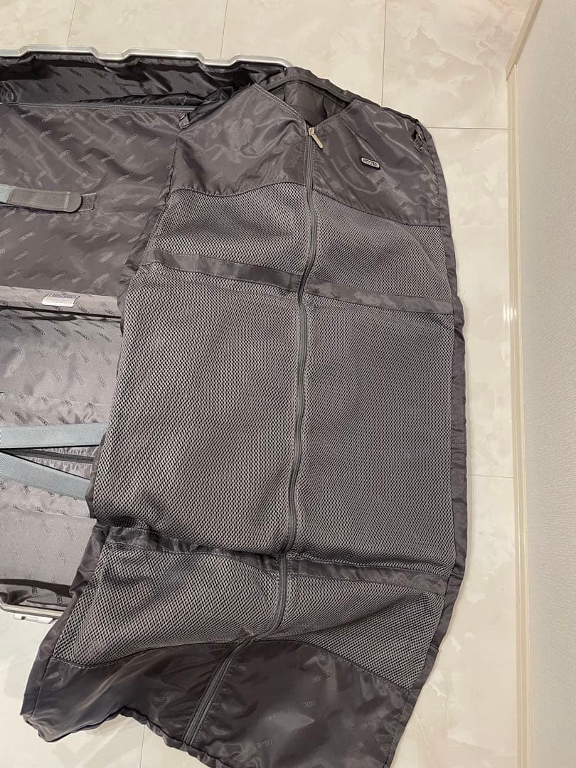 RIMOWA LIMBO リモワ　リンボ