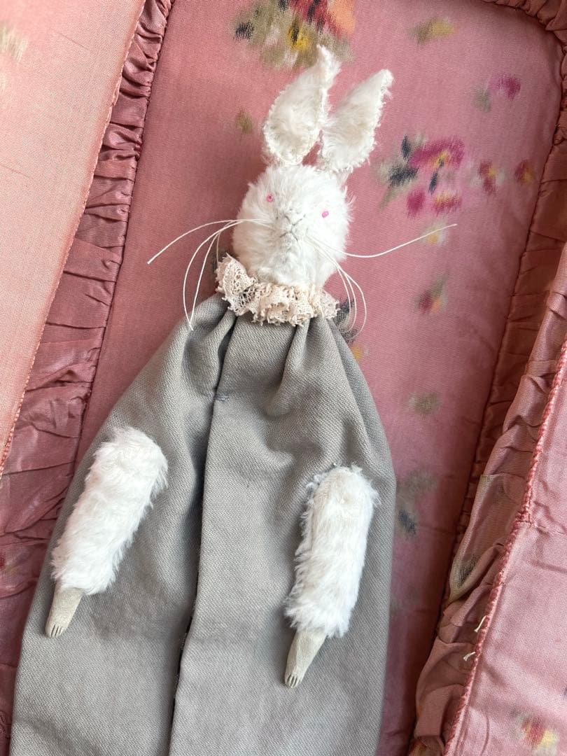 人気作家様　ぬいぐるみ　ポーチ　ティッシュケース　白うさぎ　兎