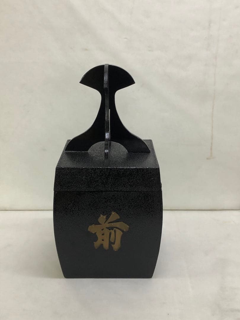ニ武将samurai 赤備えトンボ　三日月兜　armor 五月人形