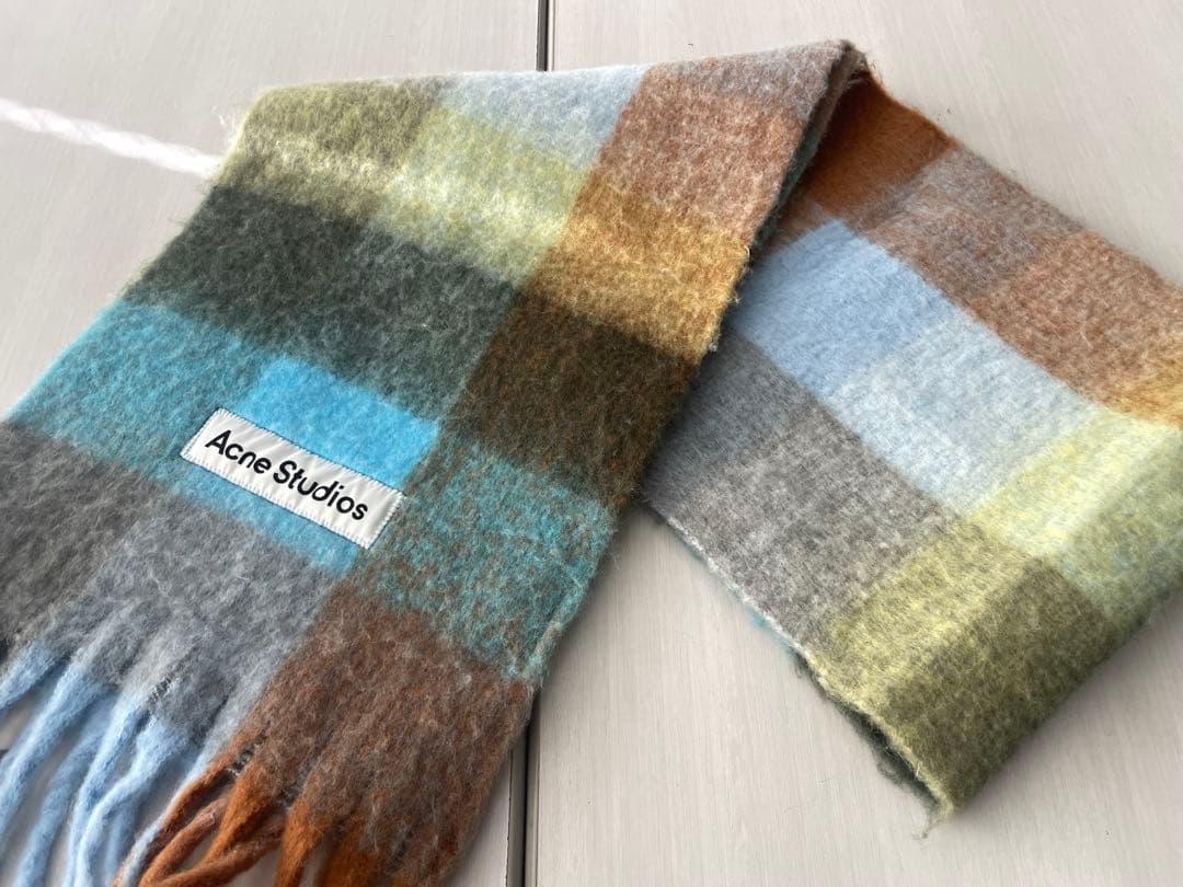 KAAcne Studios チェック柄スカーフ