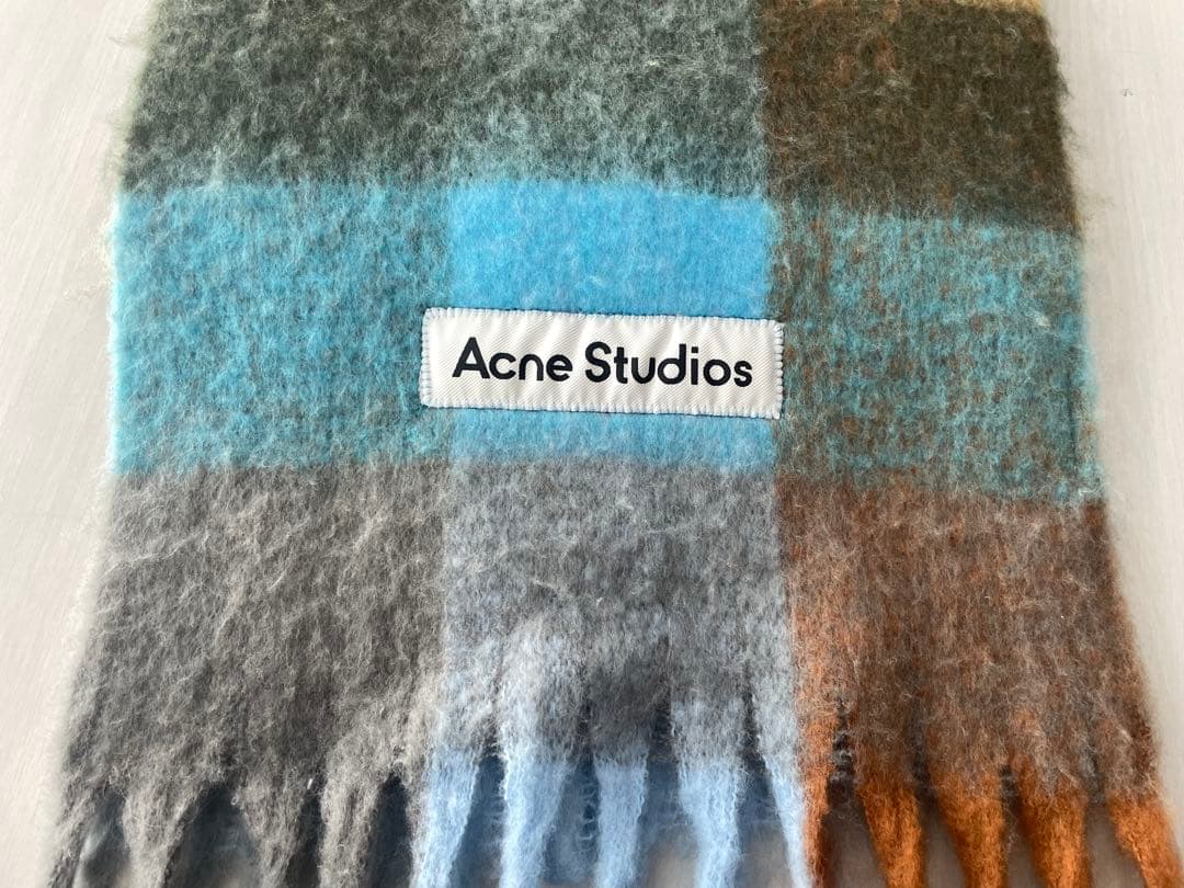 KAAcne Studios チェック柄スカーフ