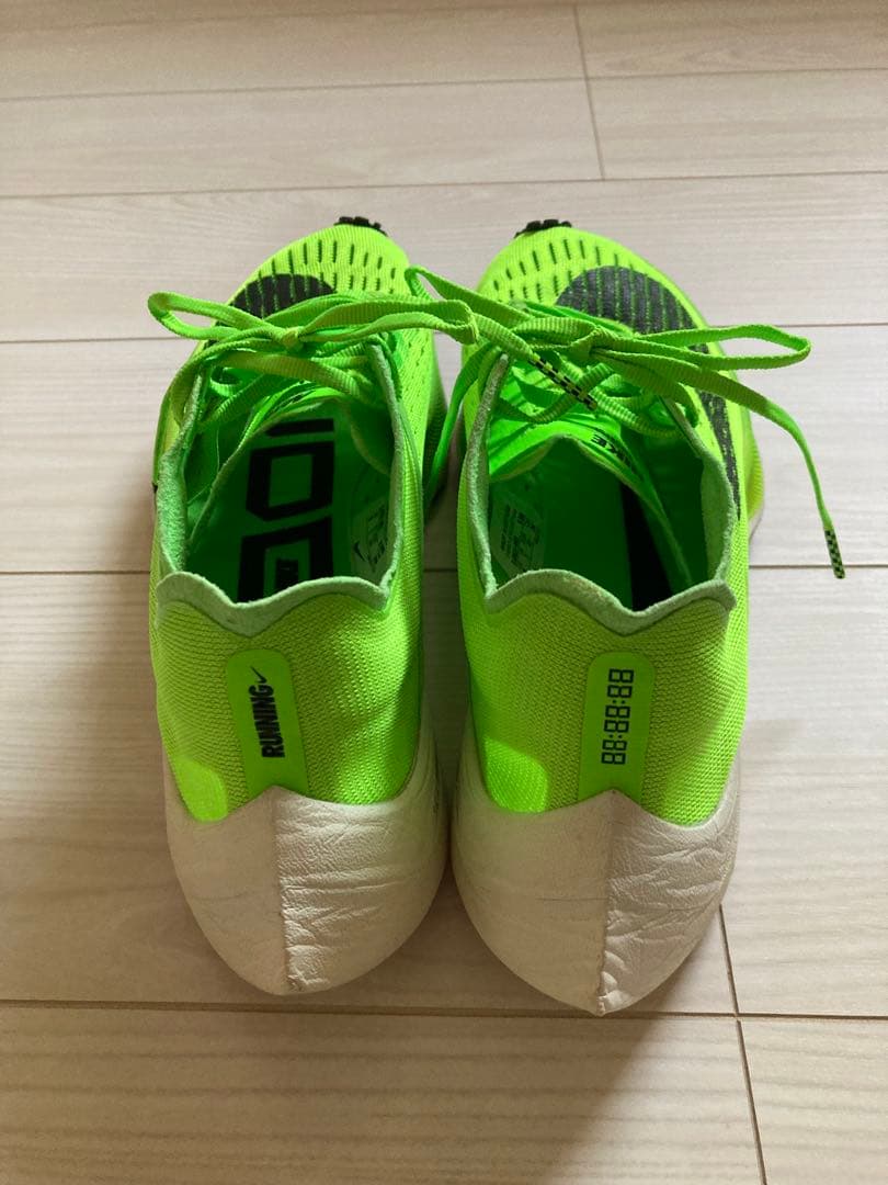 NIKE ヴェイパーフライ　ネクスト％