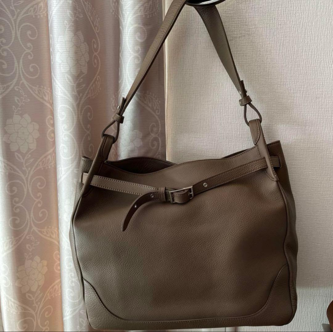 ペッレモルビダ　　ユニセックス　ザ・ロウ好きに