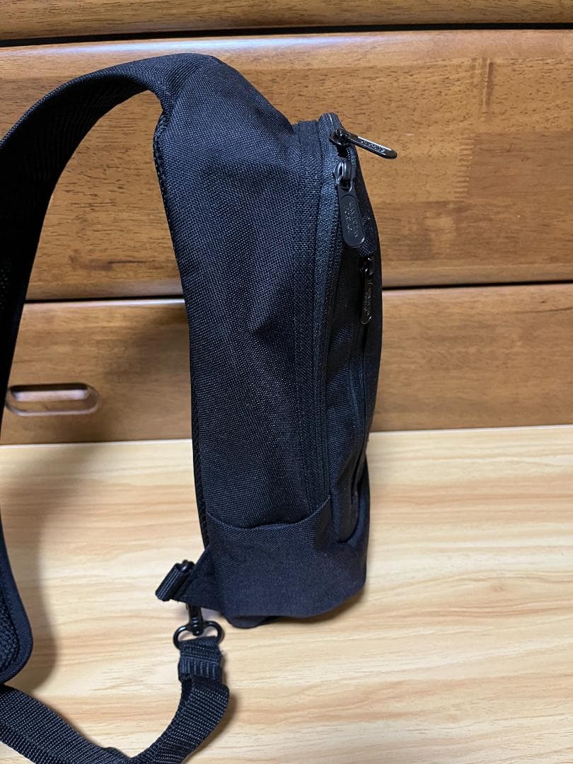 美品　マンハッタンポーテージ ボディバッグ MP1927