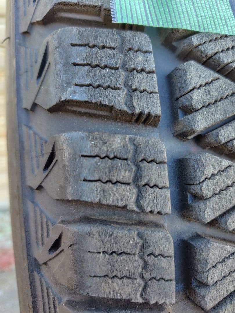 ブリザックDM-V3 225/65R17 2020年製