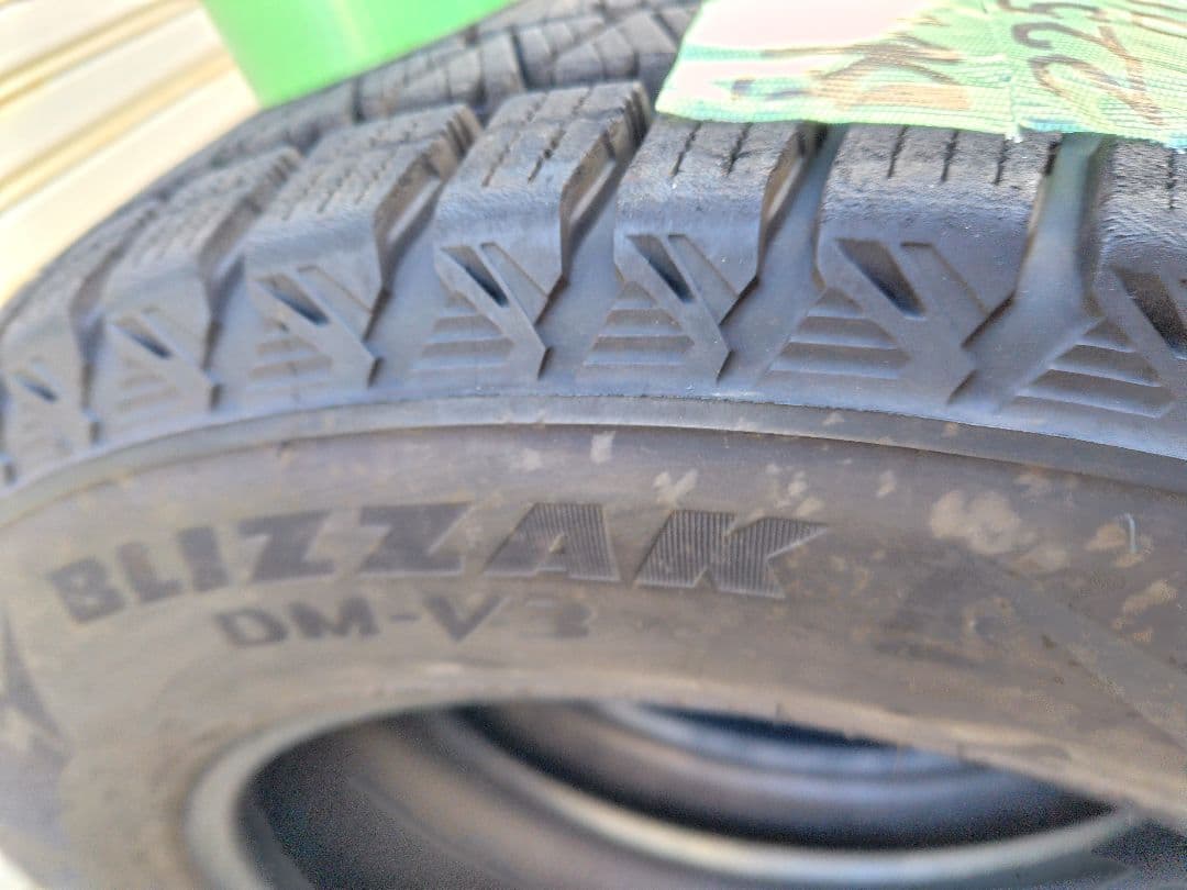 ブリザックDM-V3 225/65R17 2020年製