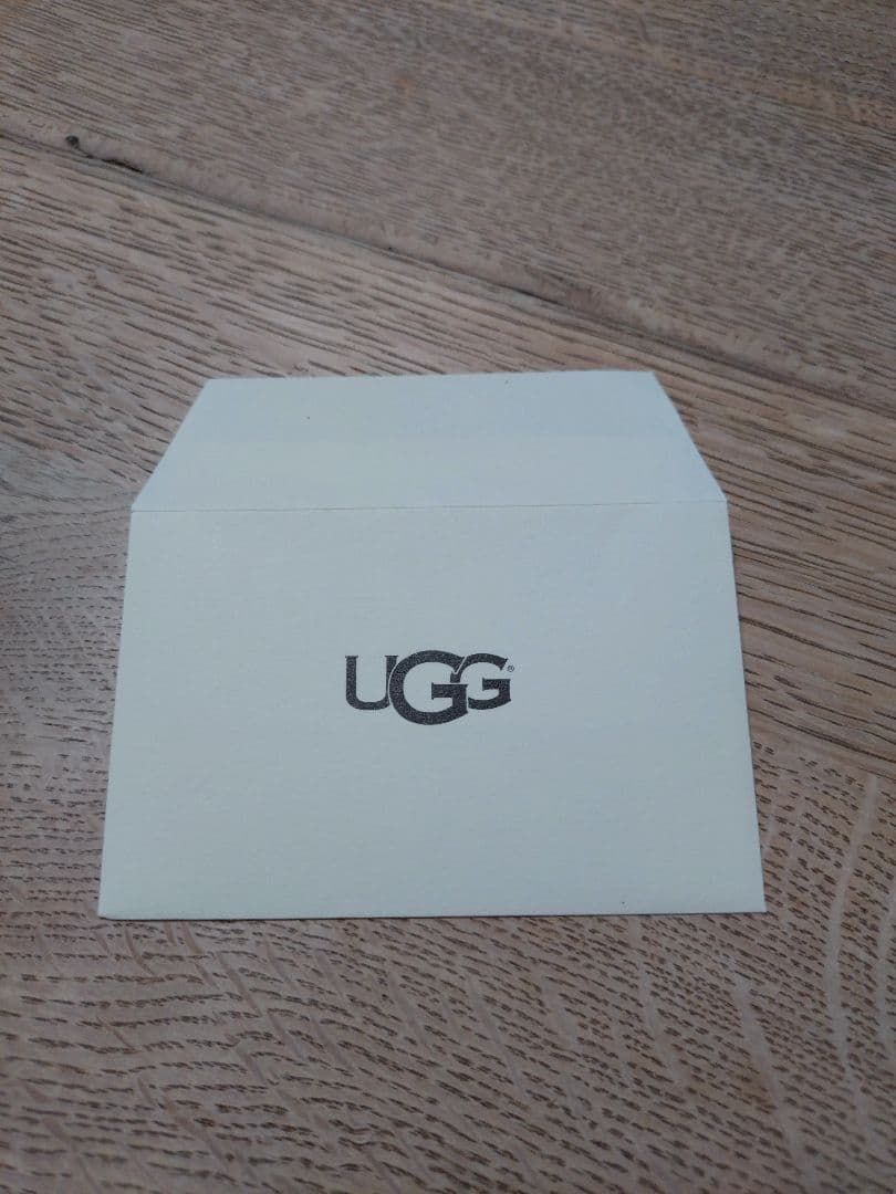 【新品未使用】 UGG アグイヤーマフ2025 正規品　チェスナット