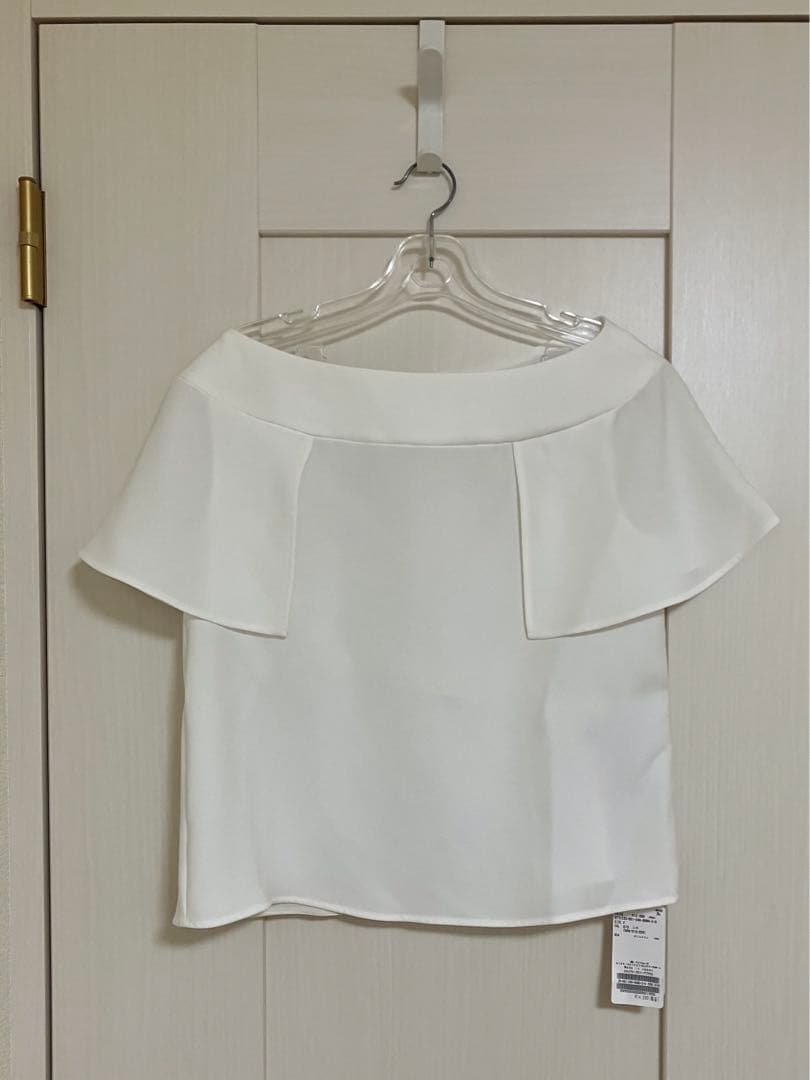 【新品タグ付★NOBLE】ノーブル スクエアケープスリーブブラウス