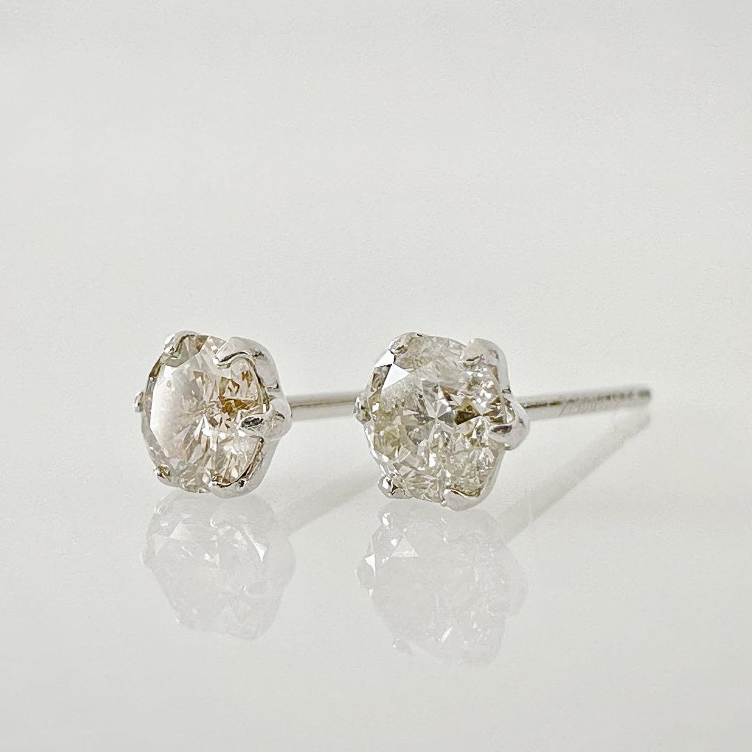 大特価！数量限定！プラチナ 天然 ダイヤ 0.30ct ピアス！