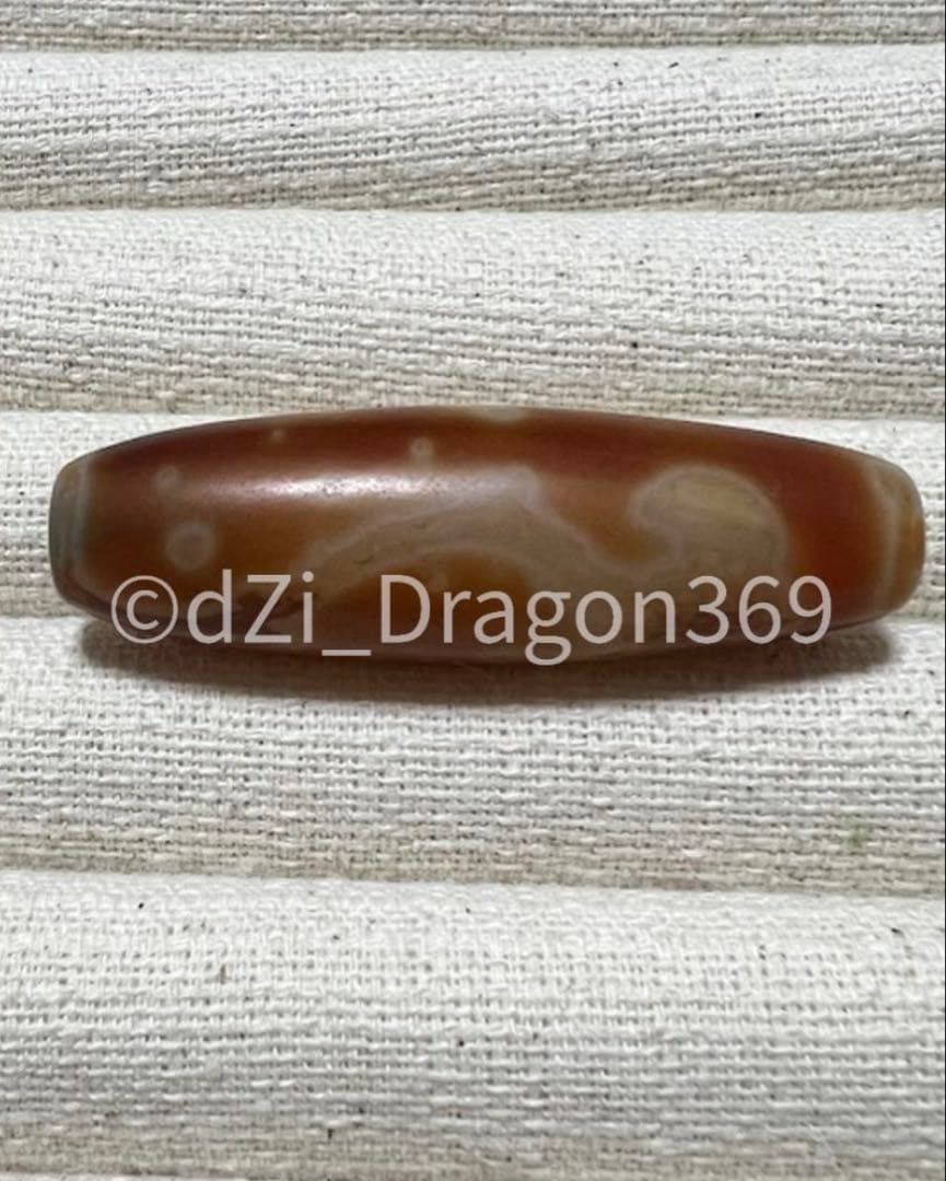 dZi beadsジービーズ 西蔵 珍しい雰囲気と幻想的な紋様の如意天珠