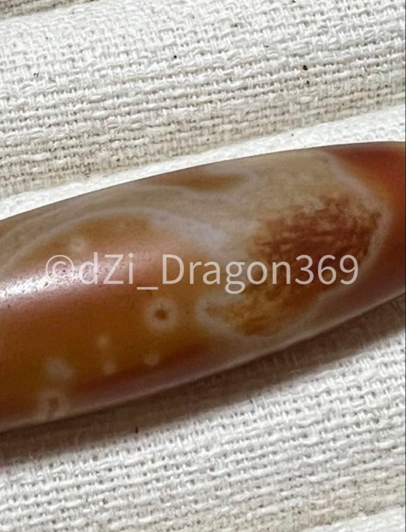 dZi beadsジービーズ 西蔵 珍しい雰囲気と幻想的な紋様の如意天珠