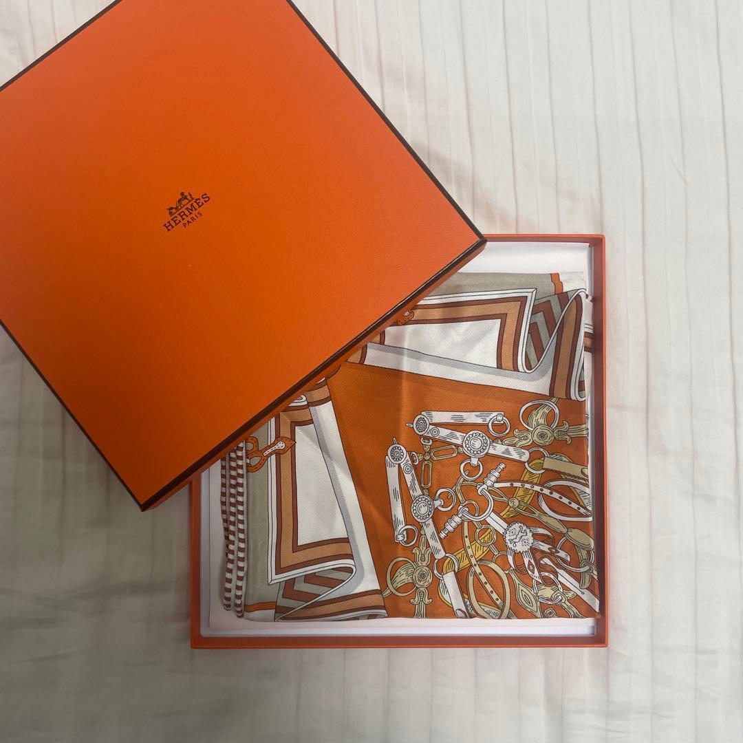 HERMES カレ70 BOUQUETS SELLIER スカーフ