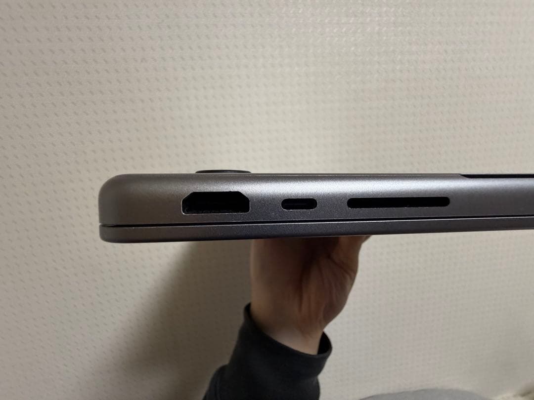 【Applecare残あり】MacBook M2 pro 14インチ