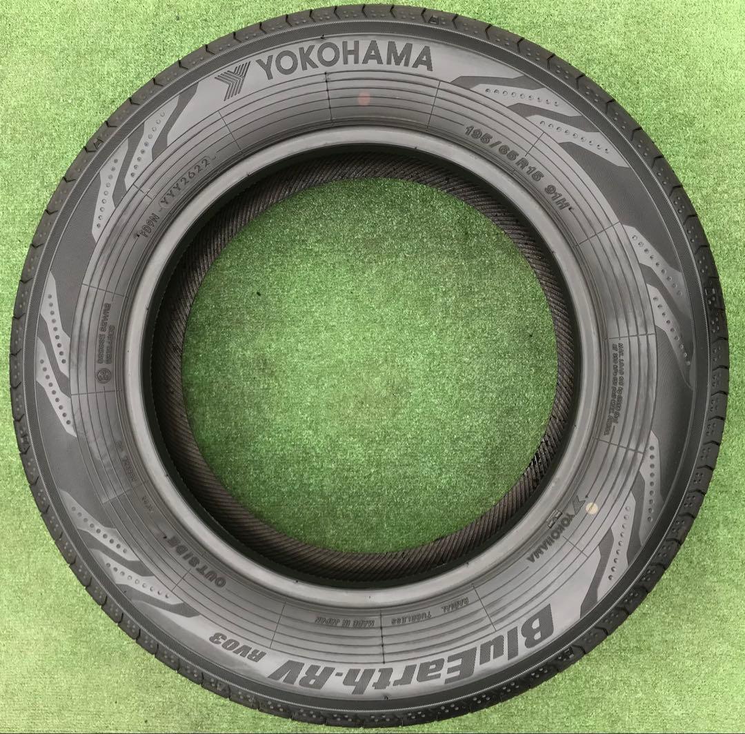 195/65 R15 YOKOHAMA BluEarth RV03ラジアルタイヤ