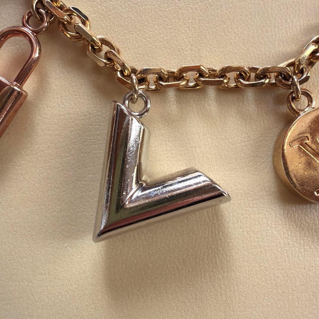 【値下げ】Louis Vuitton ルイヴィトン カレイドV チャーム