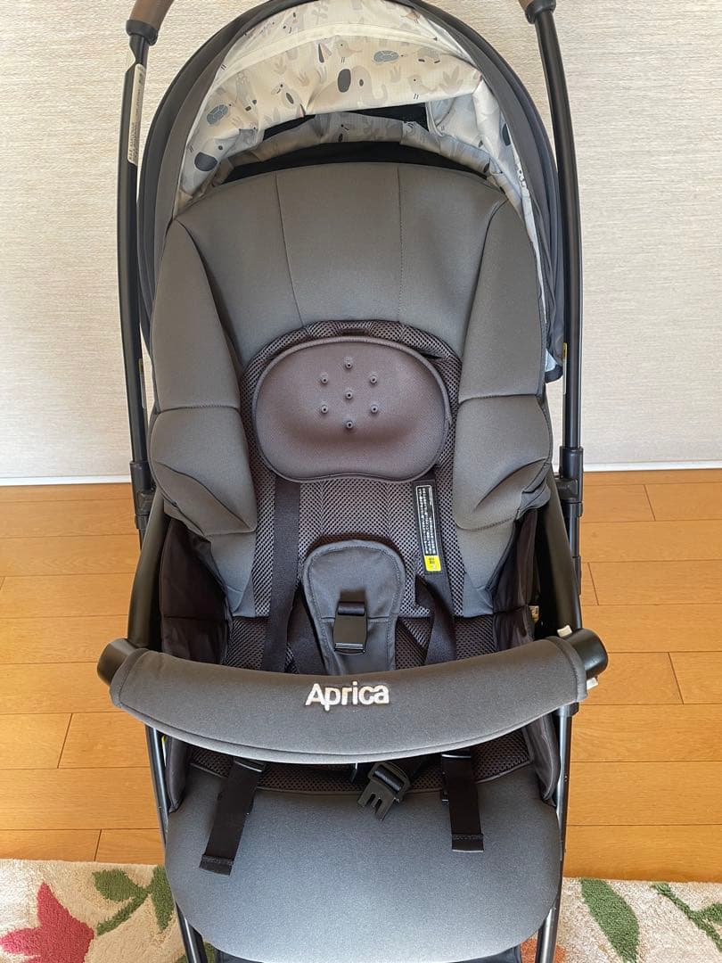 アップリカ 超軽量A型ベビーカー カルーンエアーメッシュ【送料込み】