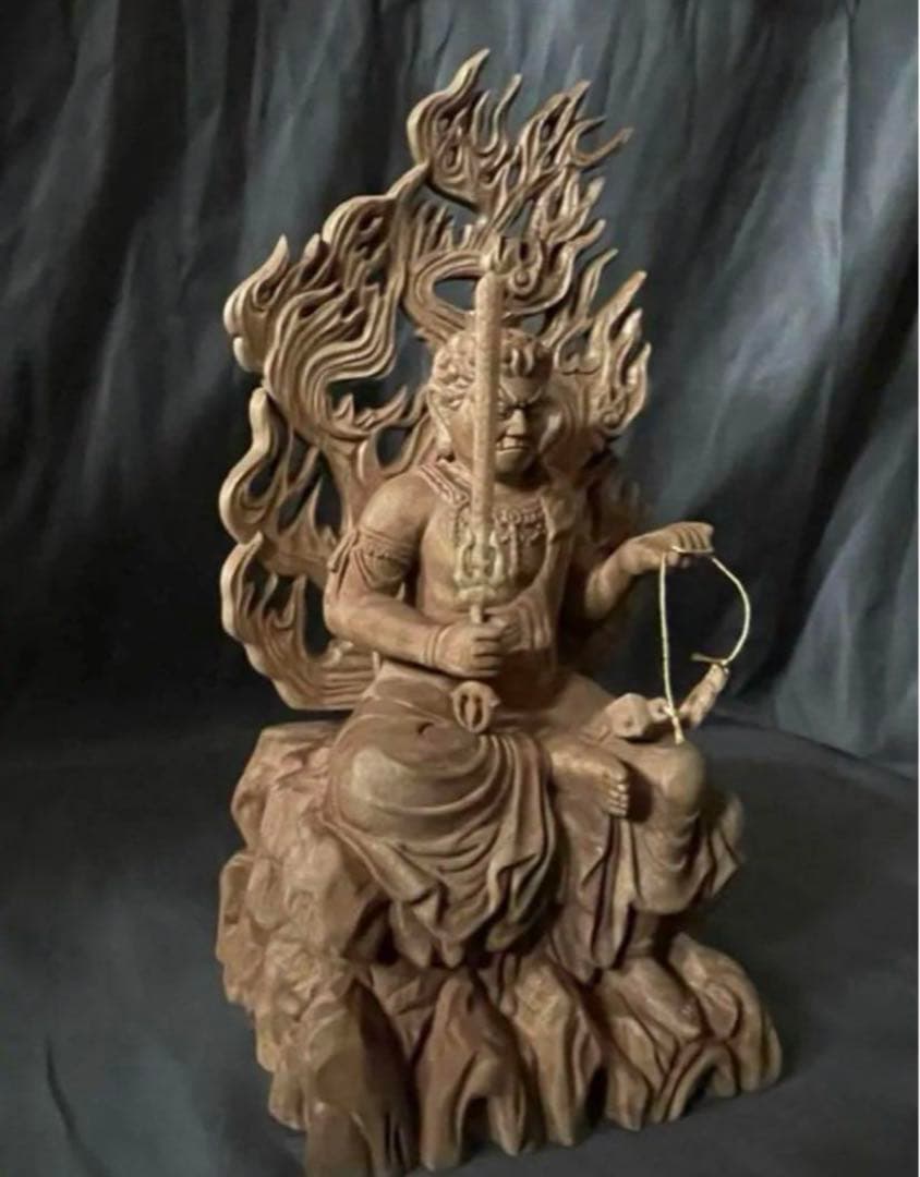 や*ん様 井波彫刻　仏教工芸品　総楠製　極上彫　木彫仏像　倶利伽羅不動明王座像