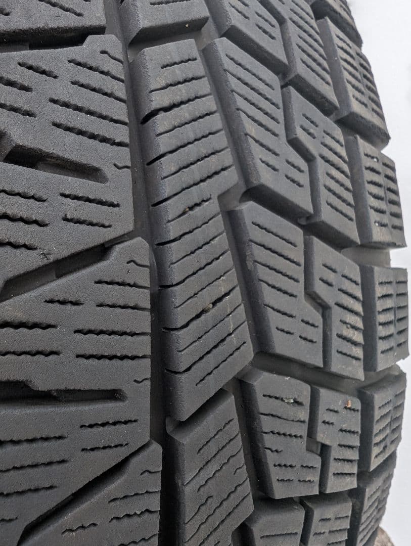 225/45r18 YOKOHAMA　はとさん