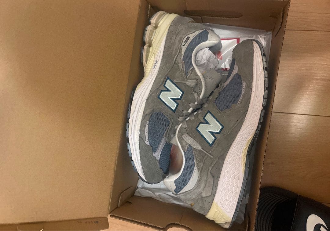 靴 New Balance 2002R Protection Pack