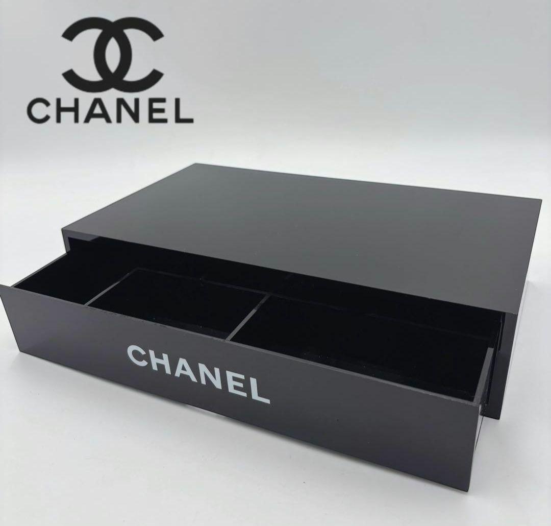 CHANELシャネル ノベルティ 引き出し式 小物入れ 　アクセサリーケース美品