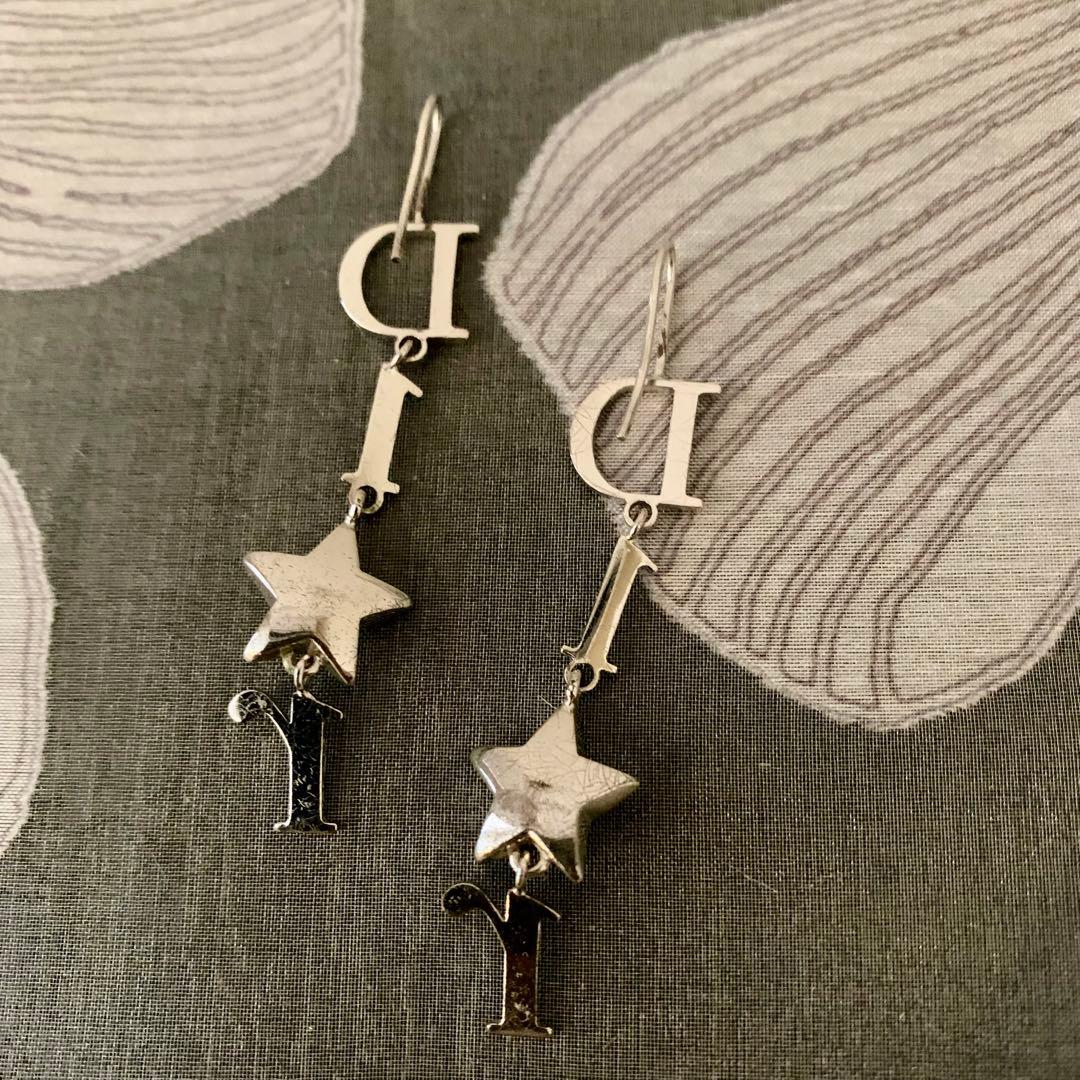 【Dior】 販売証明書付き！Diorロゴピアス