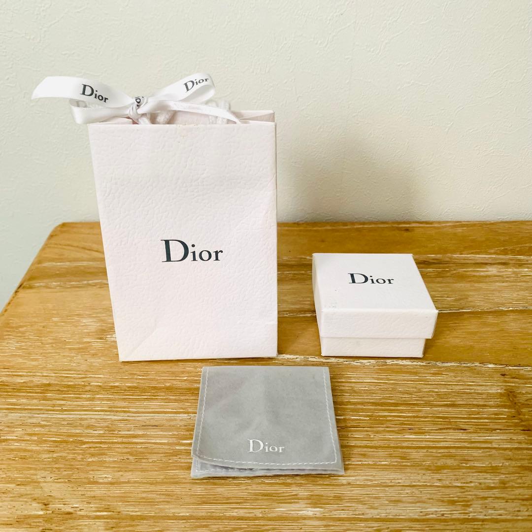 【Dior】 販売証明書付き！Diorロゴピアス