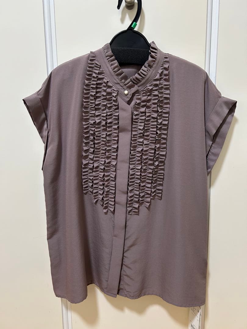 UNTITLEDスタンドネックフリルブラウス【接触冷感/吸水速乾/UVケア】新品