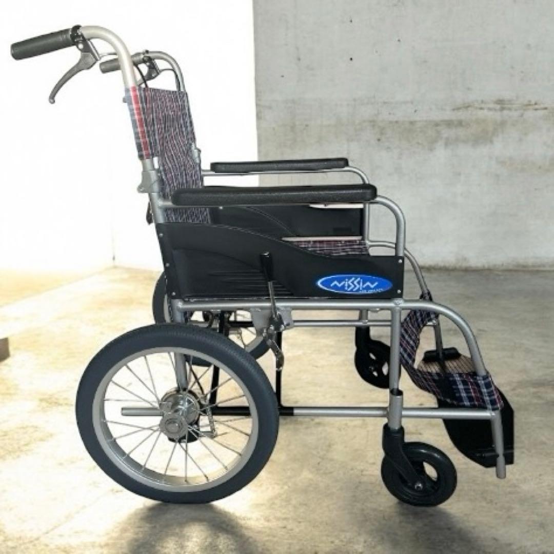 日進医療器 介助式 軽量車椅子 NEO-2 (取扱説明書あり)