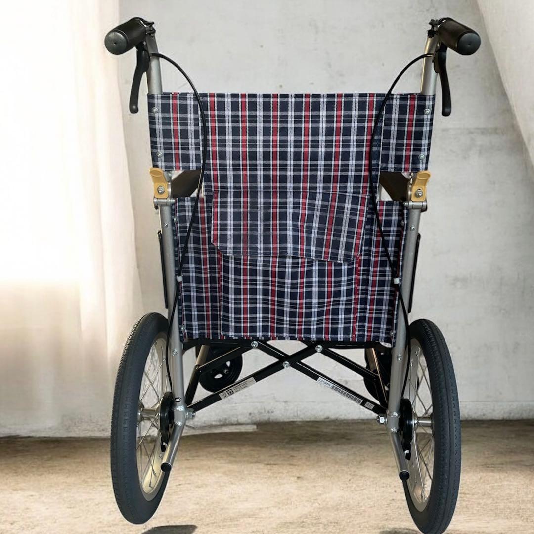 日進医療器 介助式 軽量車椅子 NEO-2 (取扱説明書あり)