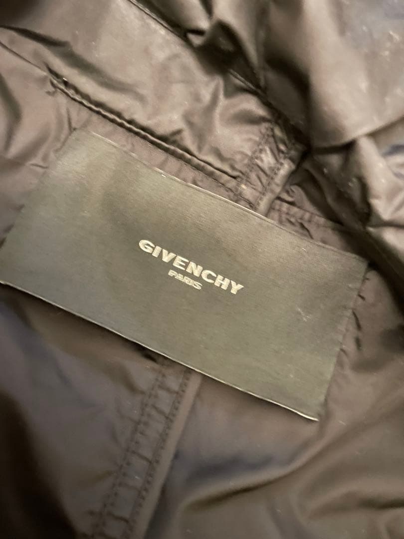 GIVECHY 迷彩柄ナイロンジャケット
