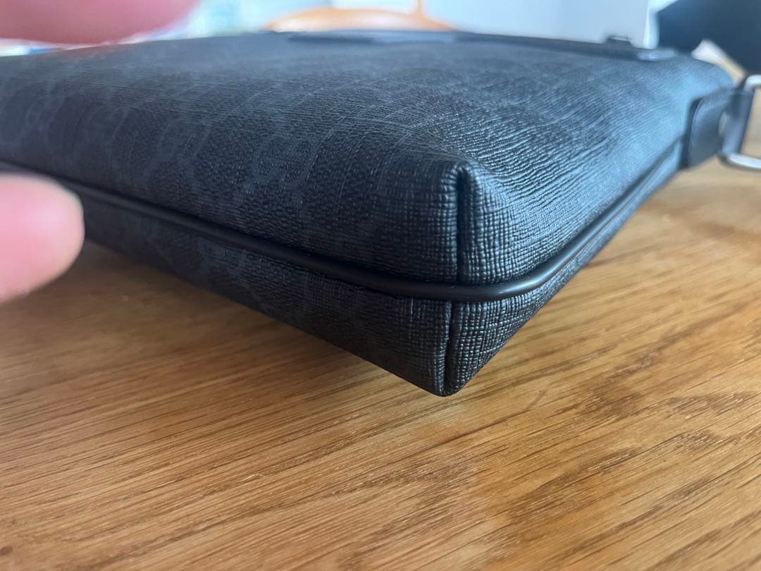 新品未使用品　GUCCI グッチ GGスプリーム　メッセンジャーバッグ